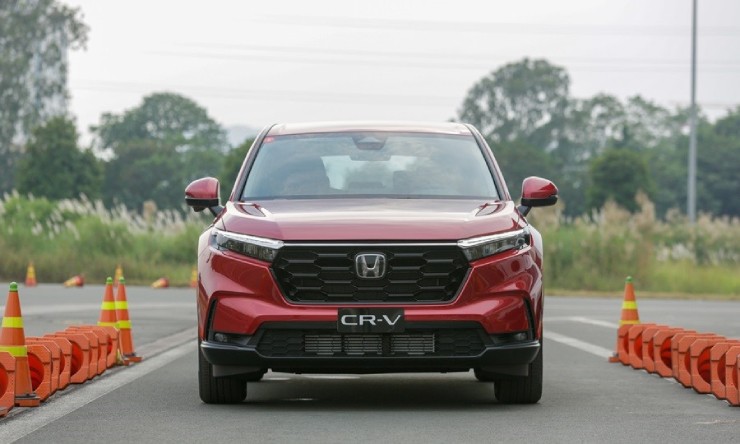 https://vndcdn.click.vn/upload/4-2025/images/2025-10-18/honda4-1760804584-40-width740height444.jpg